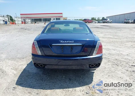 2008 Maserati Quattroporte из США, поврежденный, VIN ZAMFE39A180033329